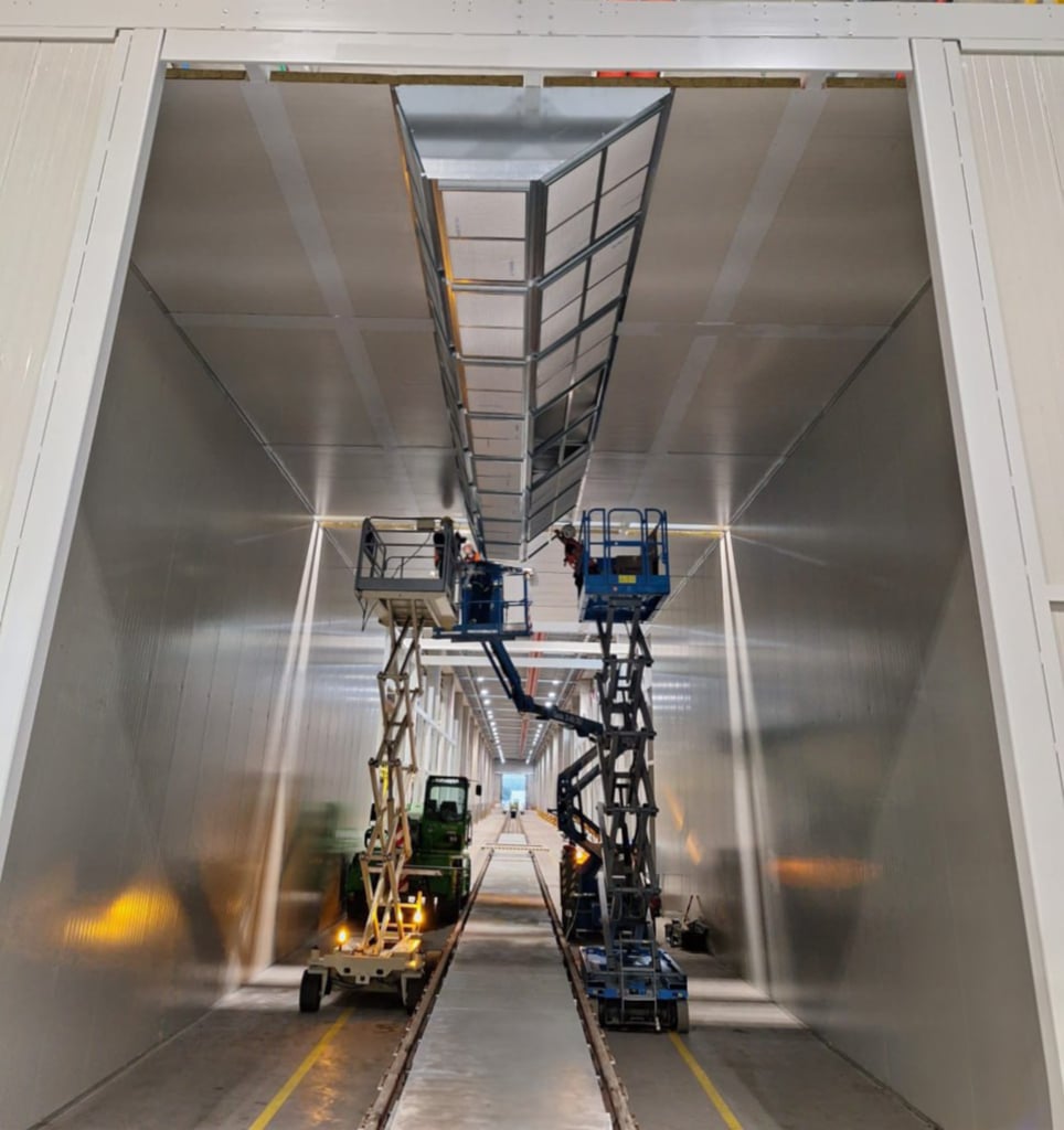 cabina di verniciatura lunga 120 metri